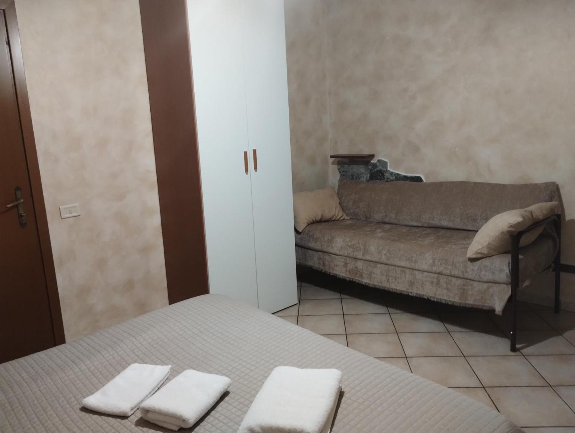 B&B Ar Colle 2 วัลมนโตเน ภายนอก รูปภาพ